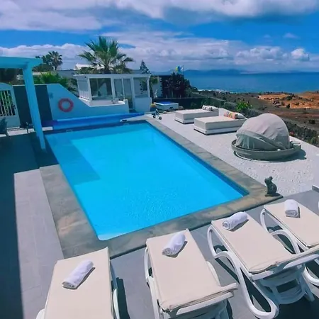 Villa Sunset Paradise With Panoramic Sea View, First Line, Sunsets Playa Blanca (Lanzarote)
