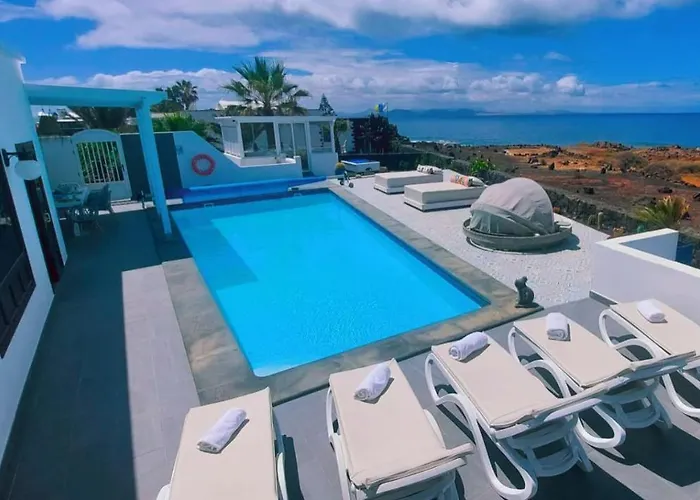 Villa Sunset Paradise With Panoramic Sea View, First Line, Sunsets Playa Blanca
